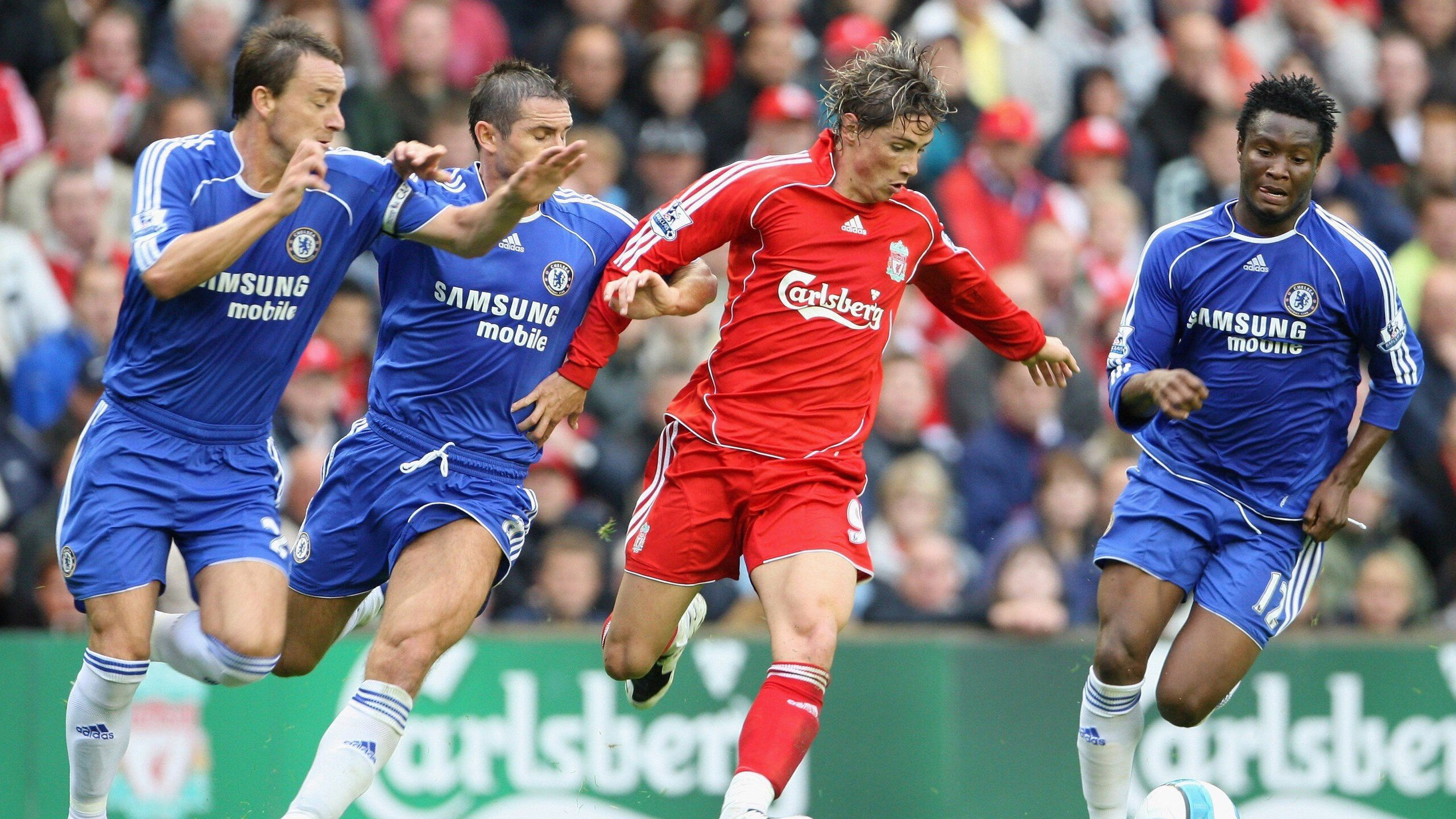 南半球的绿茵对决，孔德在巴拉圭对阵澳大利亚的焦点战中证明自己