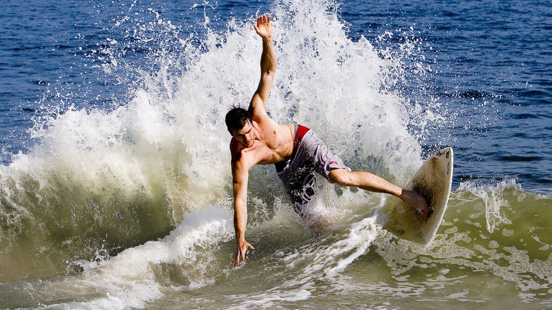 冰火淬炼,戴维斯杯鏖战铸就鲁德,年终总决赛的北欧烈焰